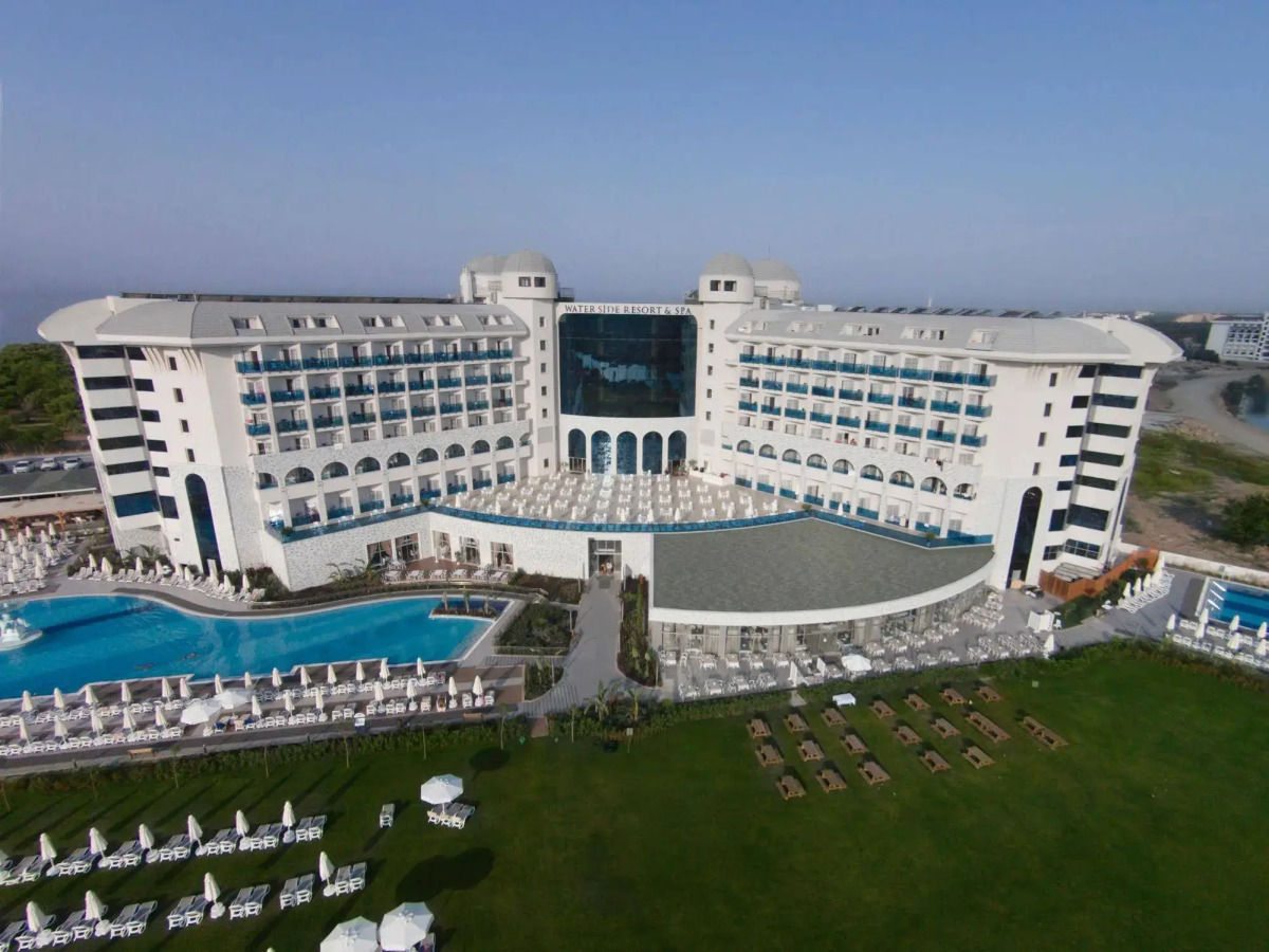 Water Side Resort & Spa