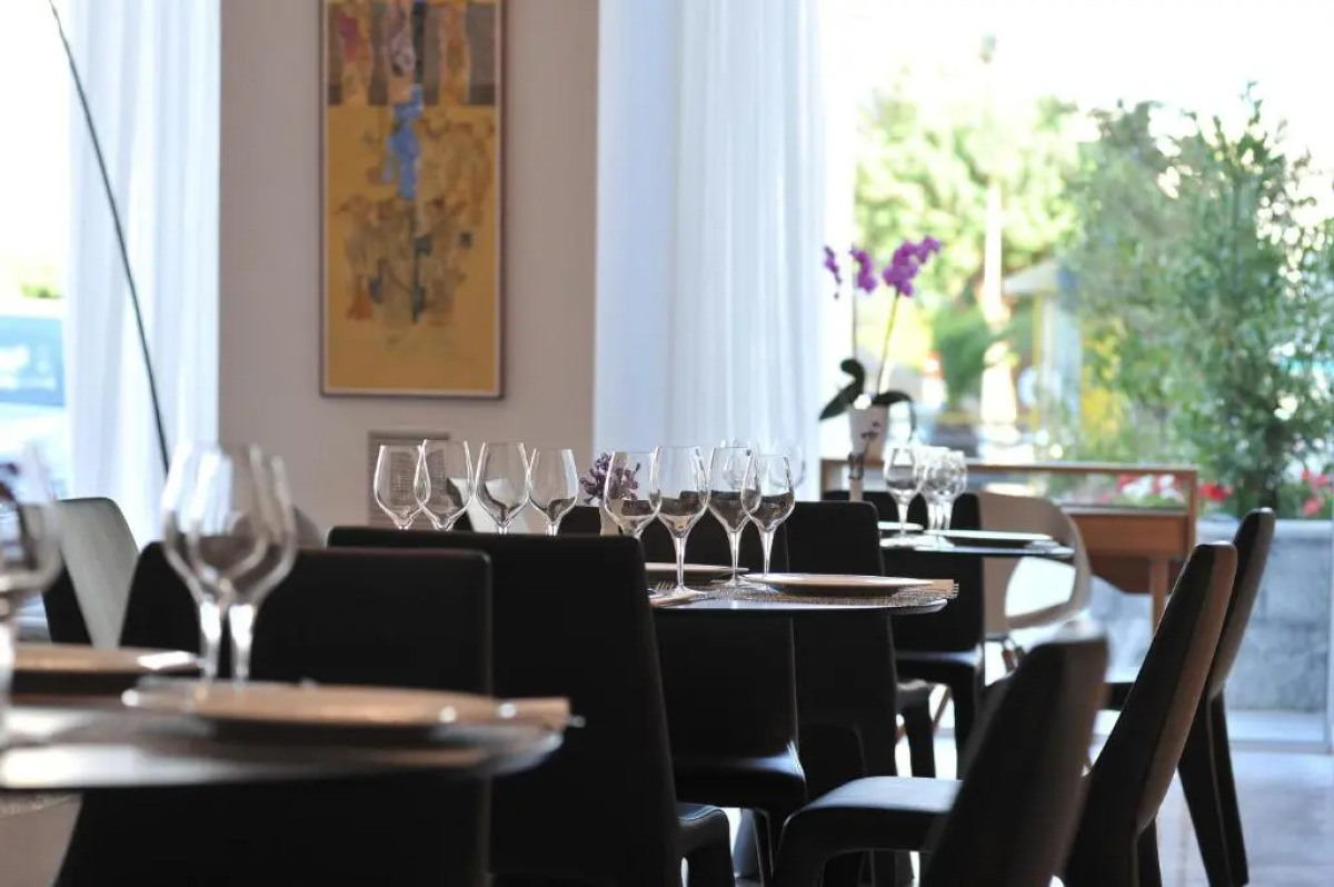 Athenaeum Grand Hotel