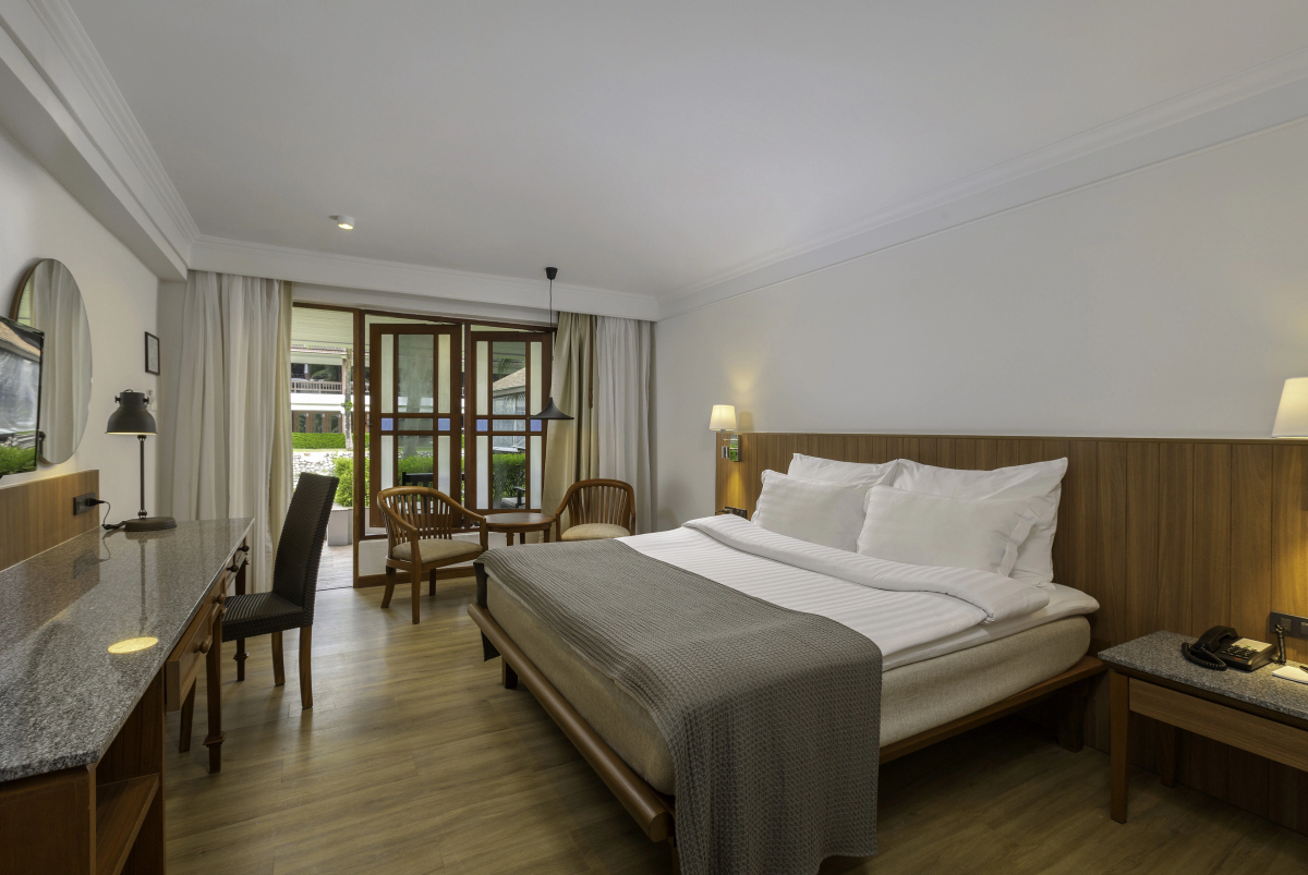 Kamala Beach Resort, A Sunprime Resort - Adults Only