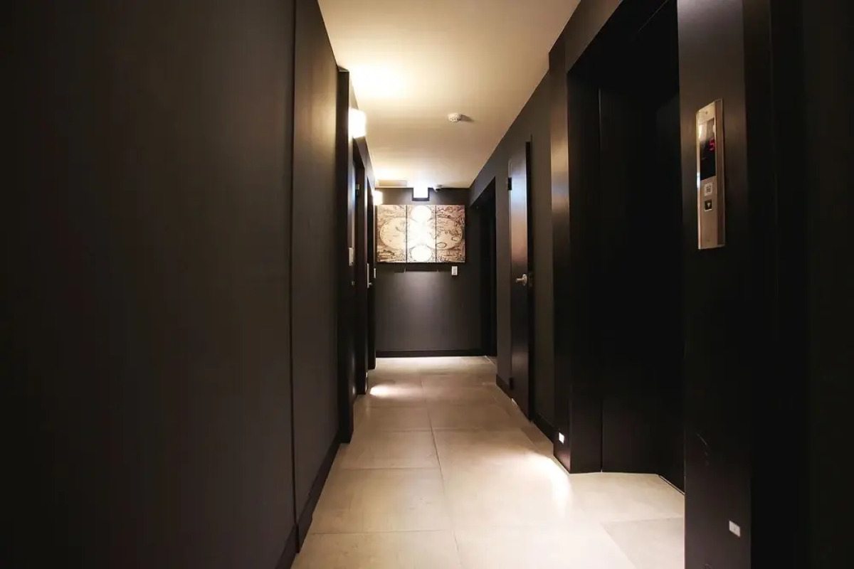 Yaja Gangnam Nonhyeon