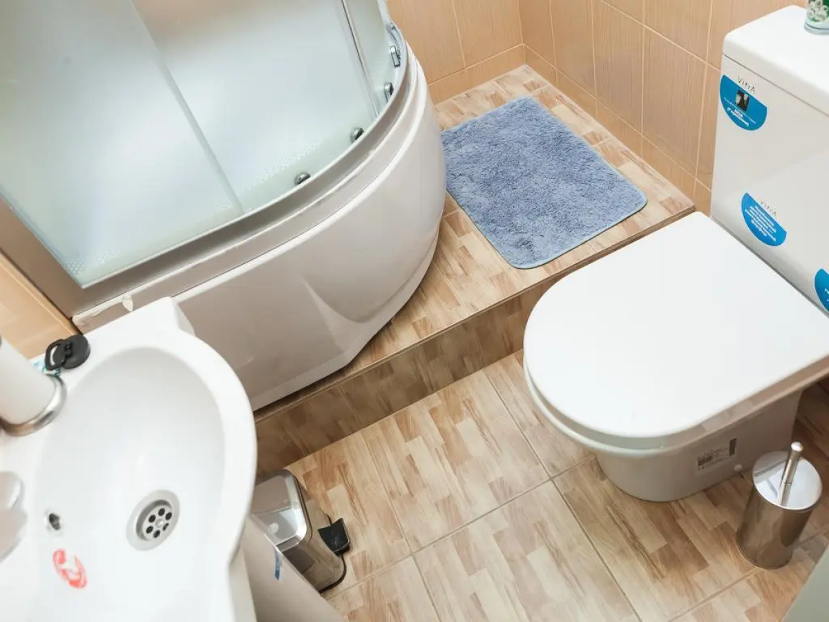 Бауманская (на ул. Бакунинская)