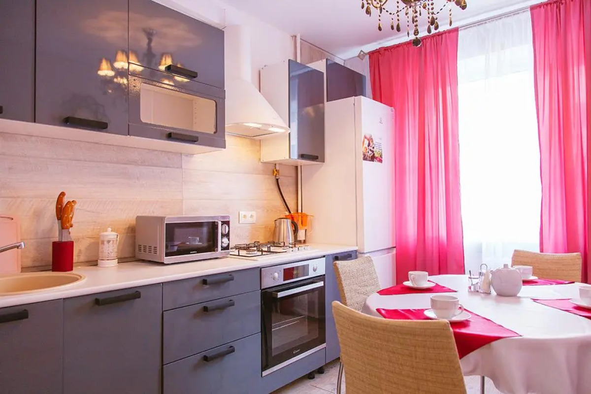 Апартаменты Пять Звезд на Геологоразведчиков