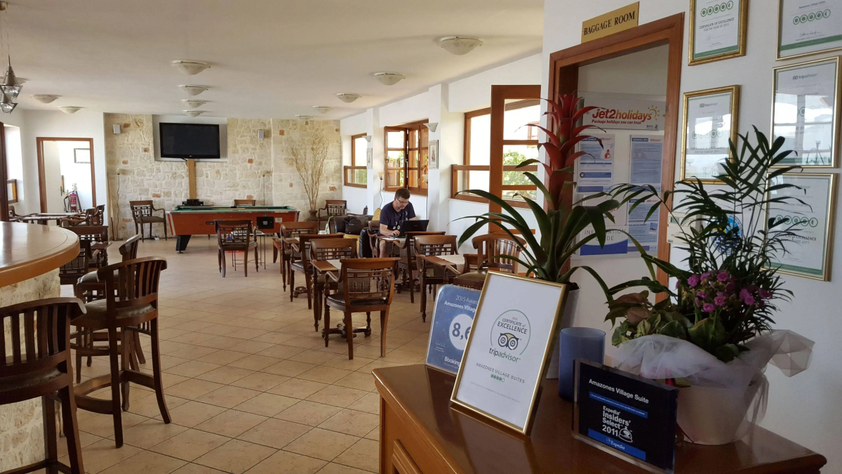 Amazones Village Suites