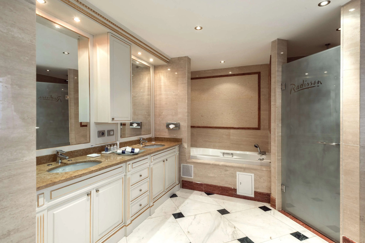 Radisson Hotel, Астана