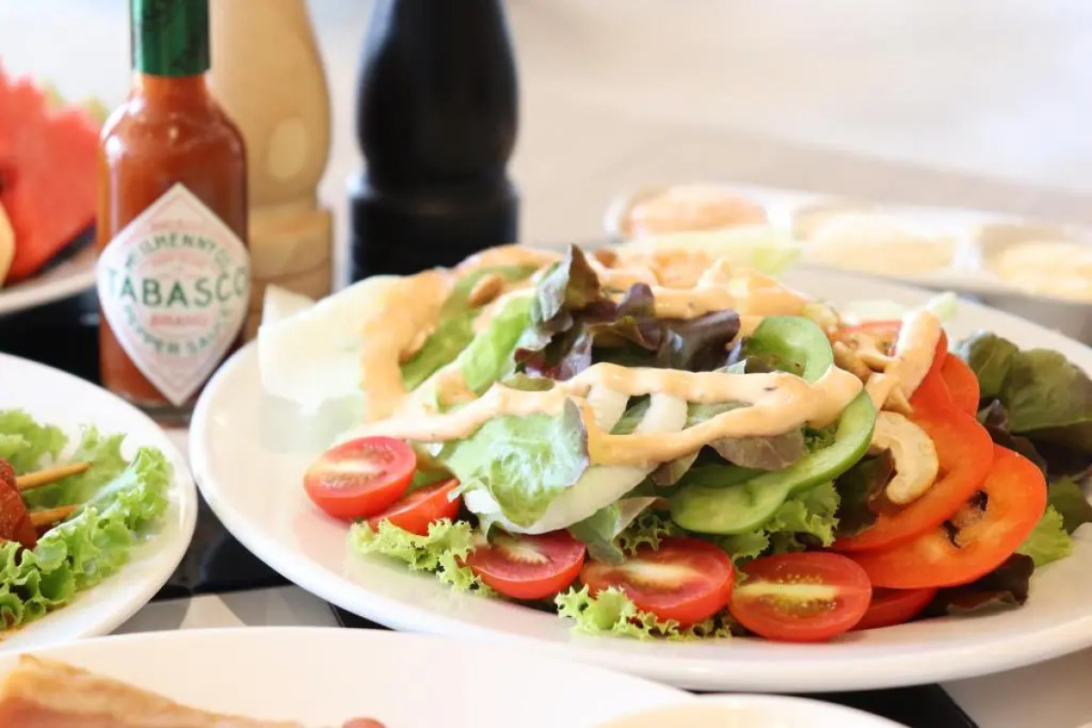 The Quart Ruamrudee by UHG