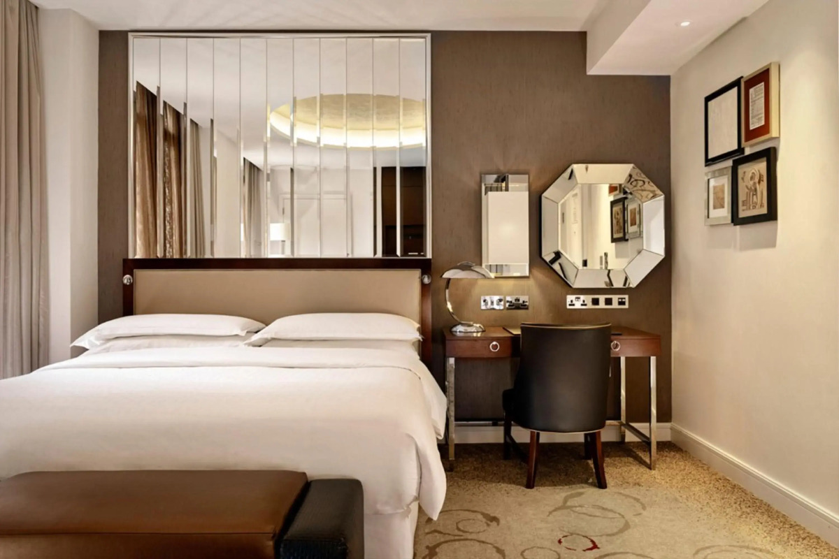 Top High Airport Link Hotel