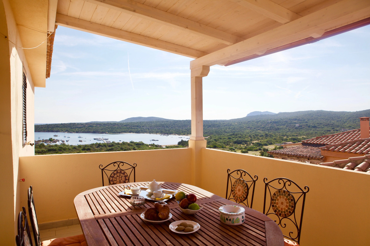 Baia de Bahas Residence