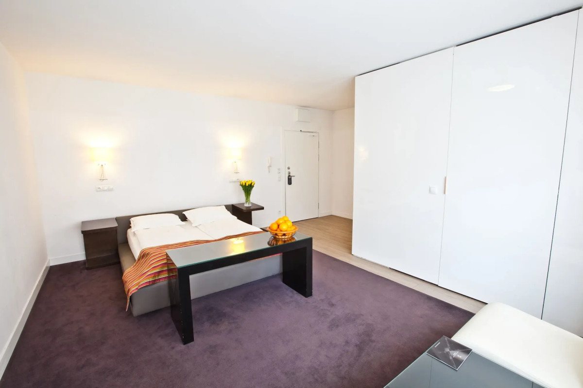 Platinum Apartments Aparthotel