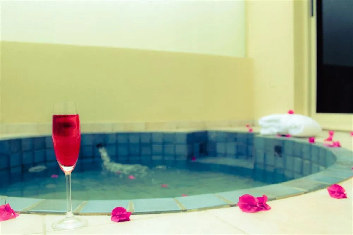 Golden Tulip Khatt Springs Resort & Spa