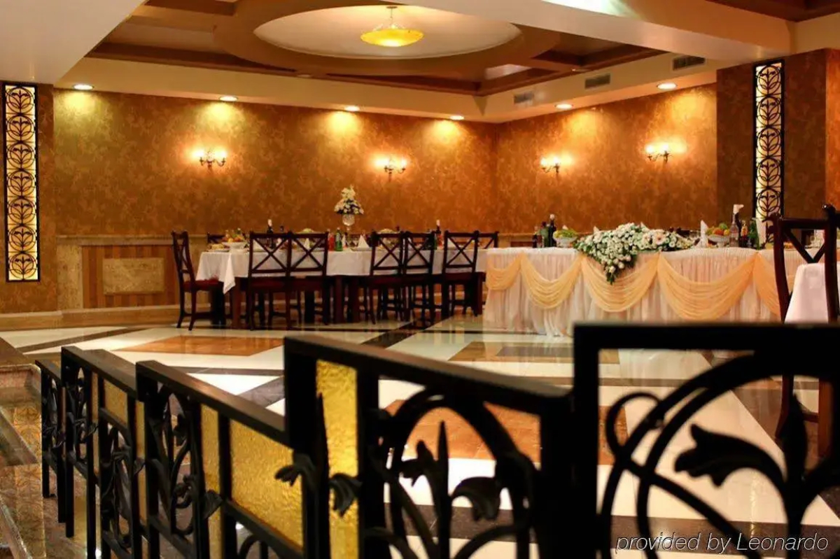 Отель Deluxe Ереван