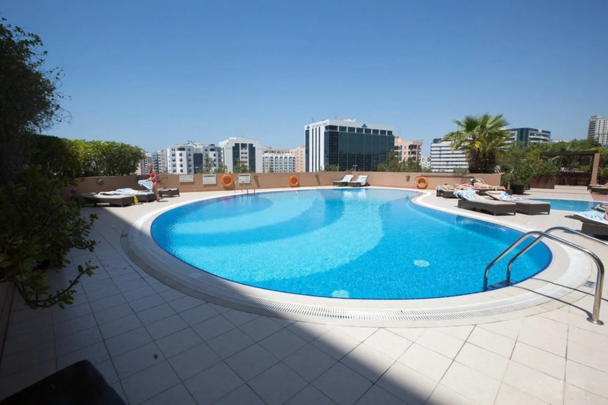 Majestic City Retreat Hotel