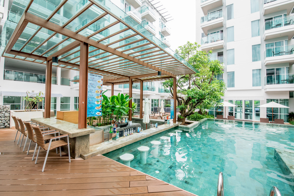 Курортный отель Fishermen's Harbour Urban Resort