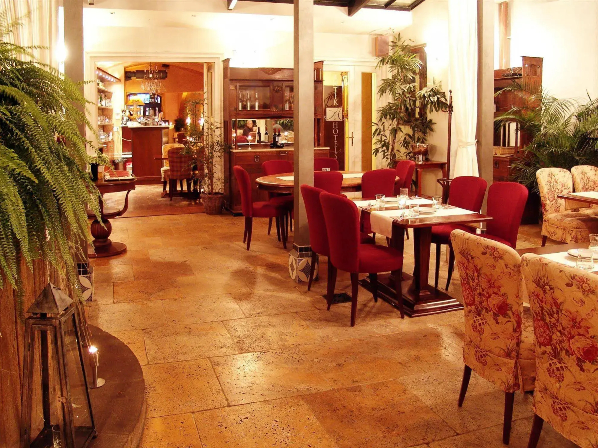 Antik Hotel