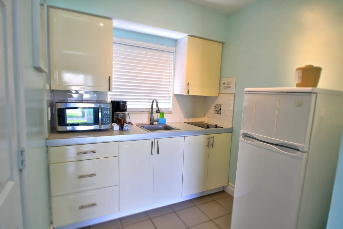 Hollywood Beachside Boutique Suites