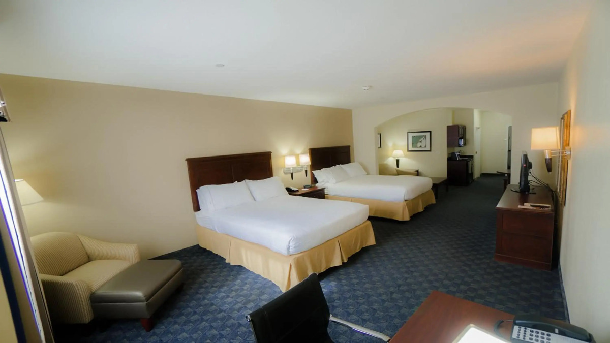 Grand Hotel Orlando at Universal Blvd - Shuttle to Theme Parks