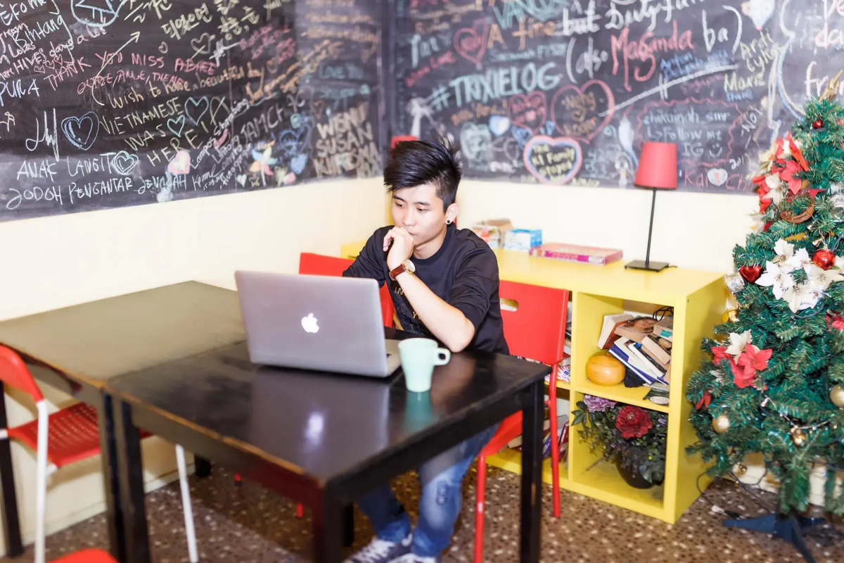 The Hive Singapore Hostel