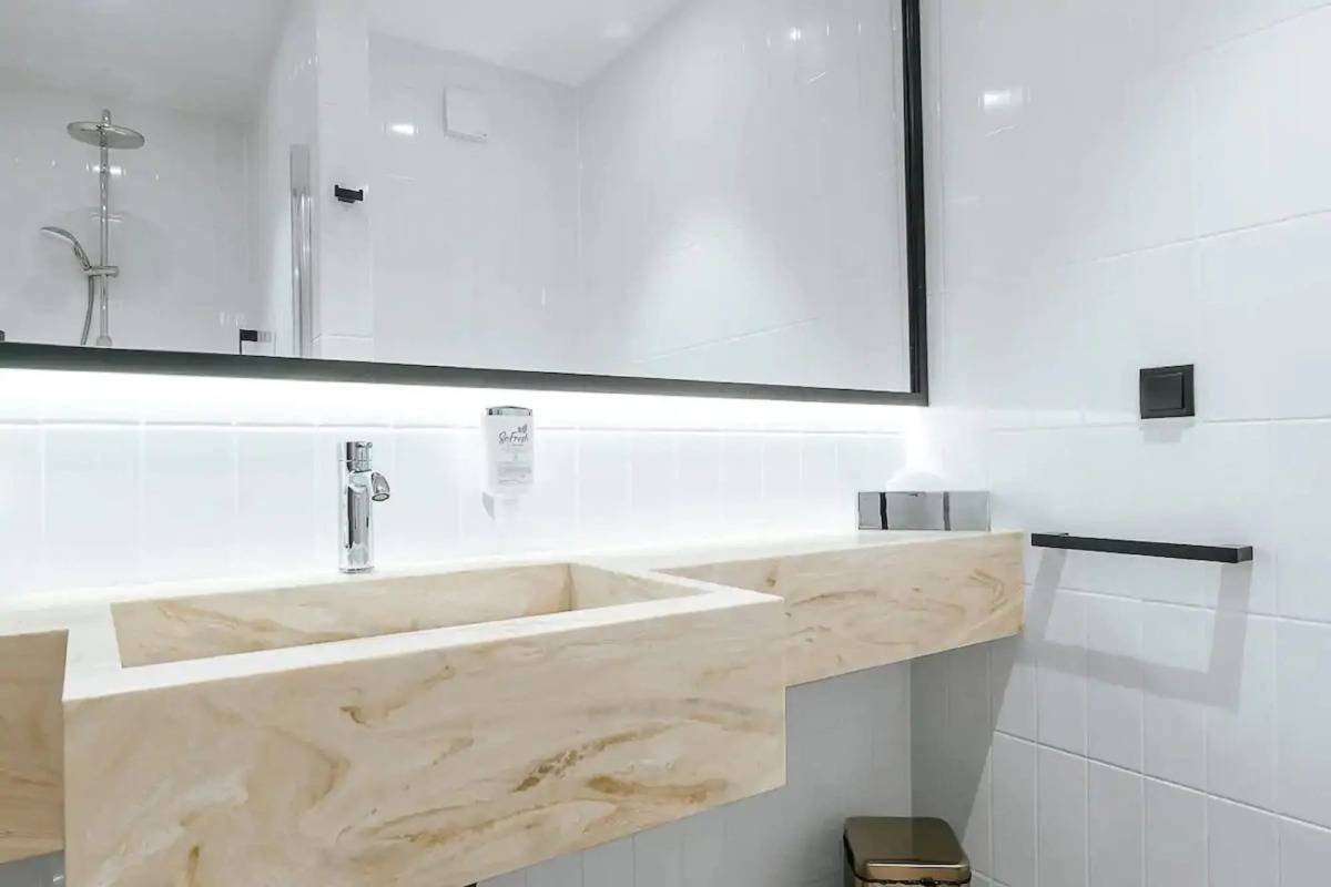 Sangate Hotel Airport