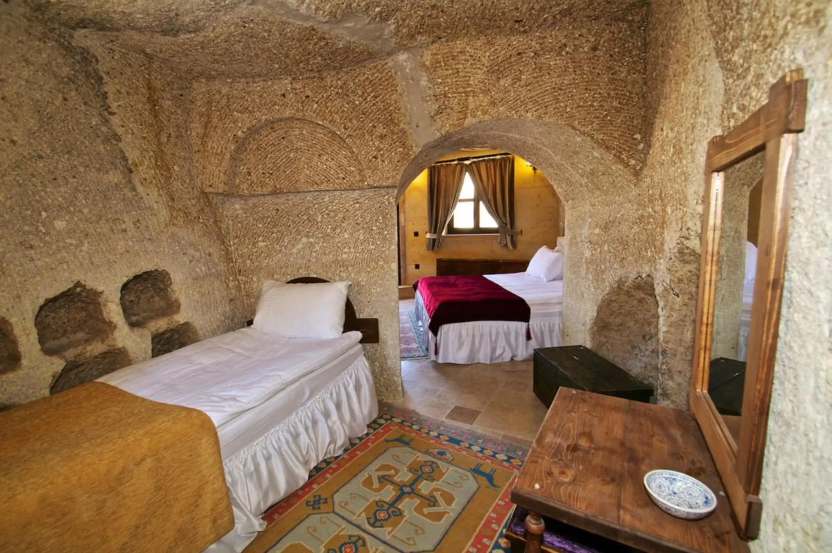 Grand Cave Suites