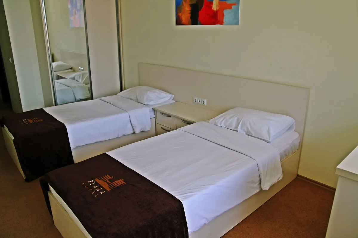 Отель Mardi Plaza