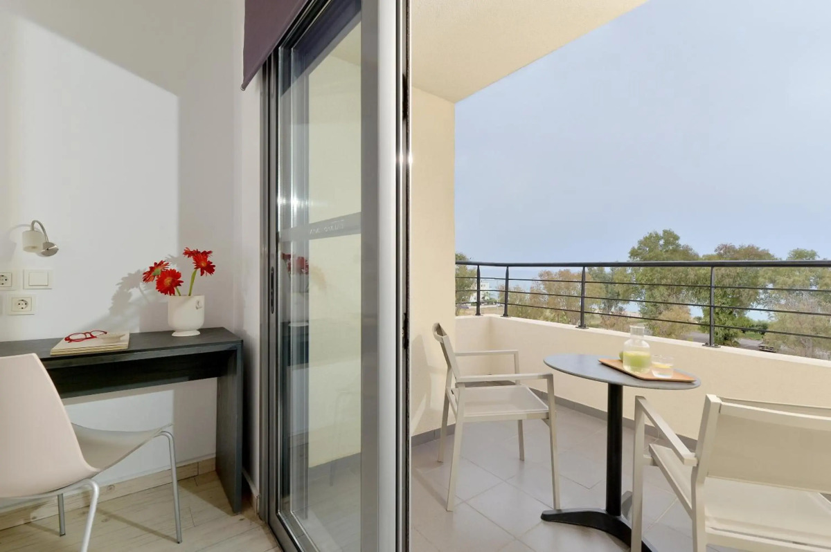 Airotel Patras Smart