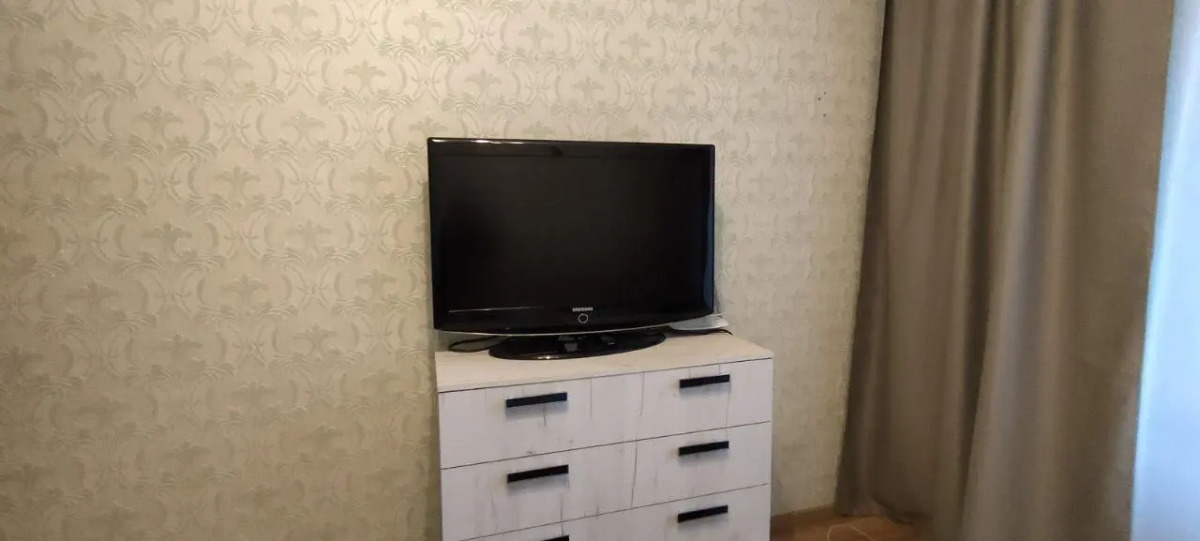 Версаль на улице Николая Смирнова 6