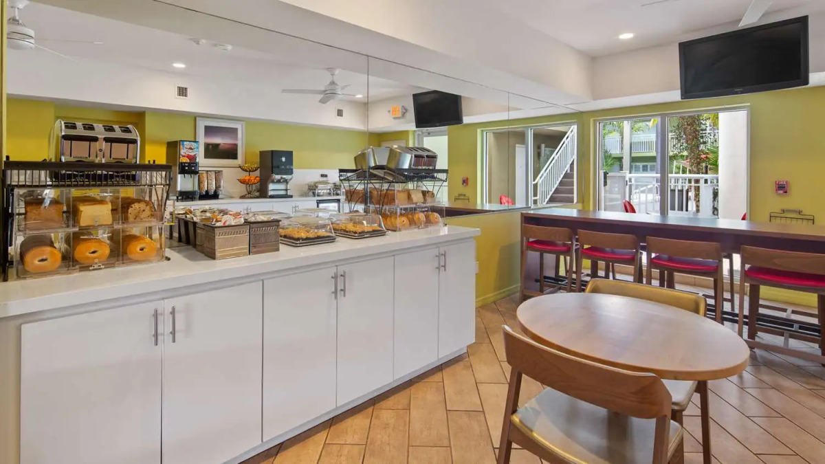 Best Western Plus Hibiscus Mtl