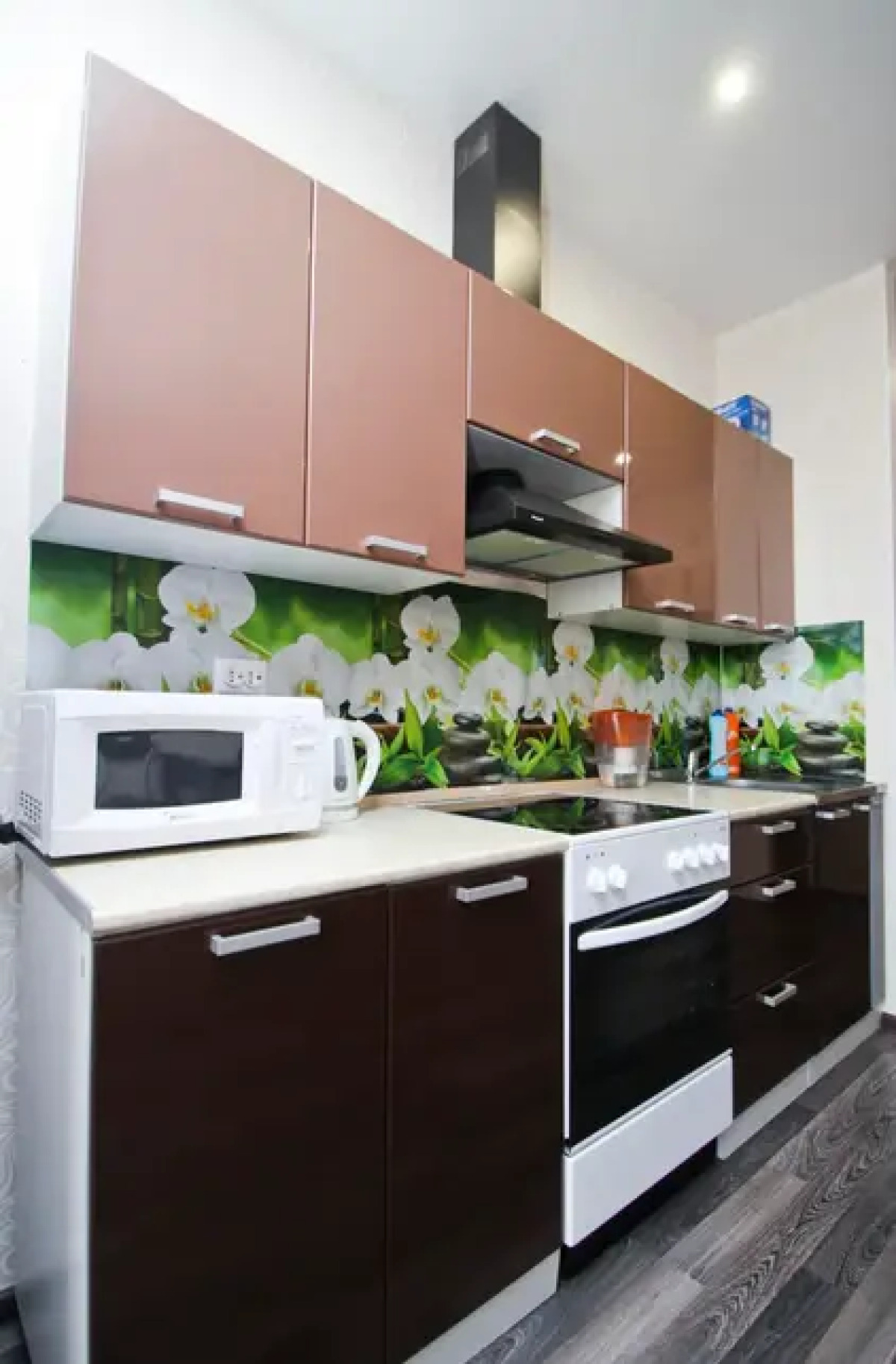 Сургутские квартиры на улице Александра Усольцева 26