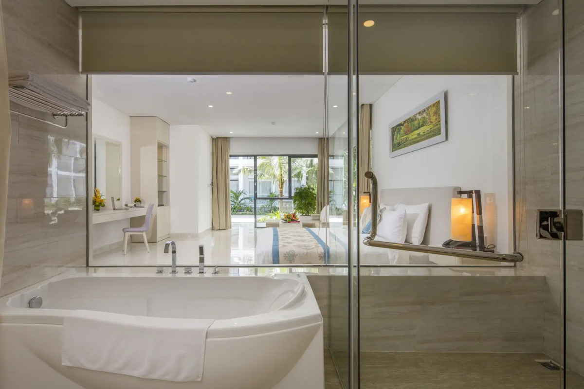 Diamond Bay Condotel - Resort Nha Trang