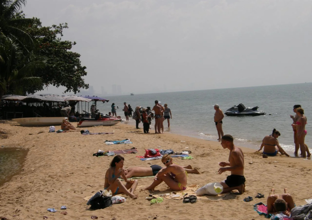 Anchana House by Zuzu