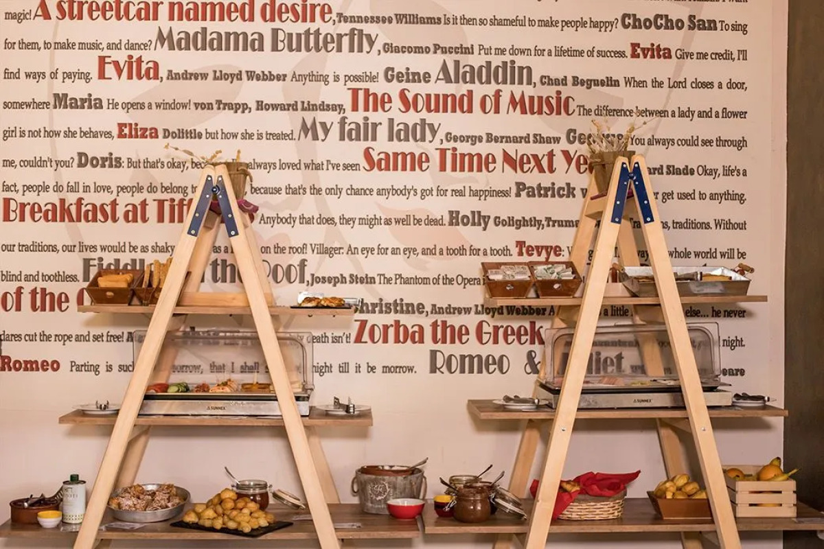 Theatro Hotel Odysseon