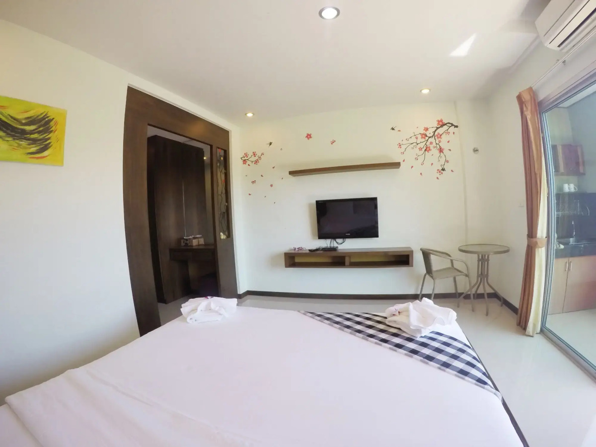 Benjamas Place