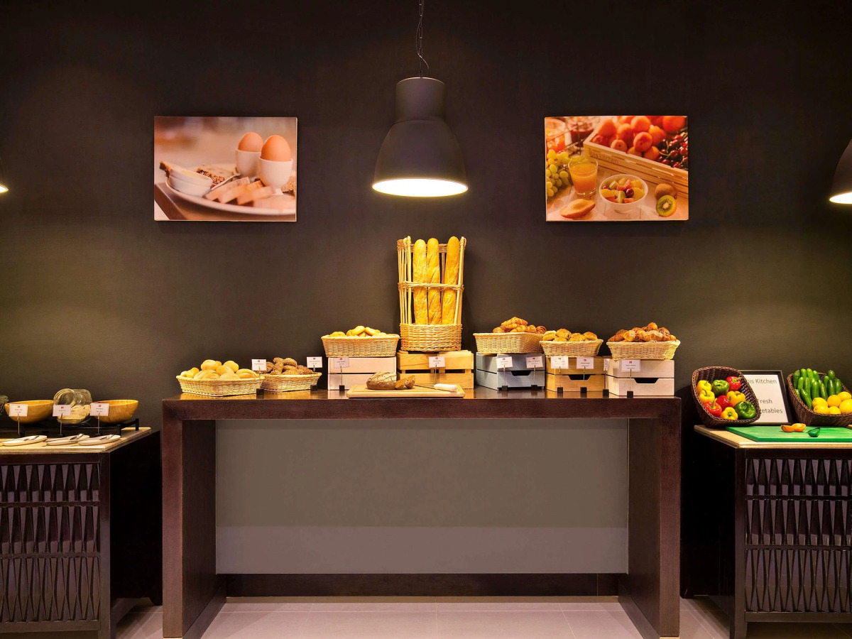 Отель ibis Al Rigga