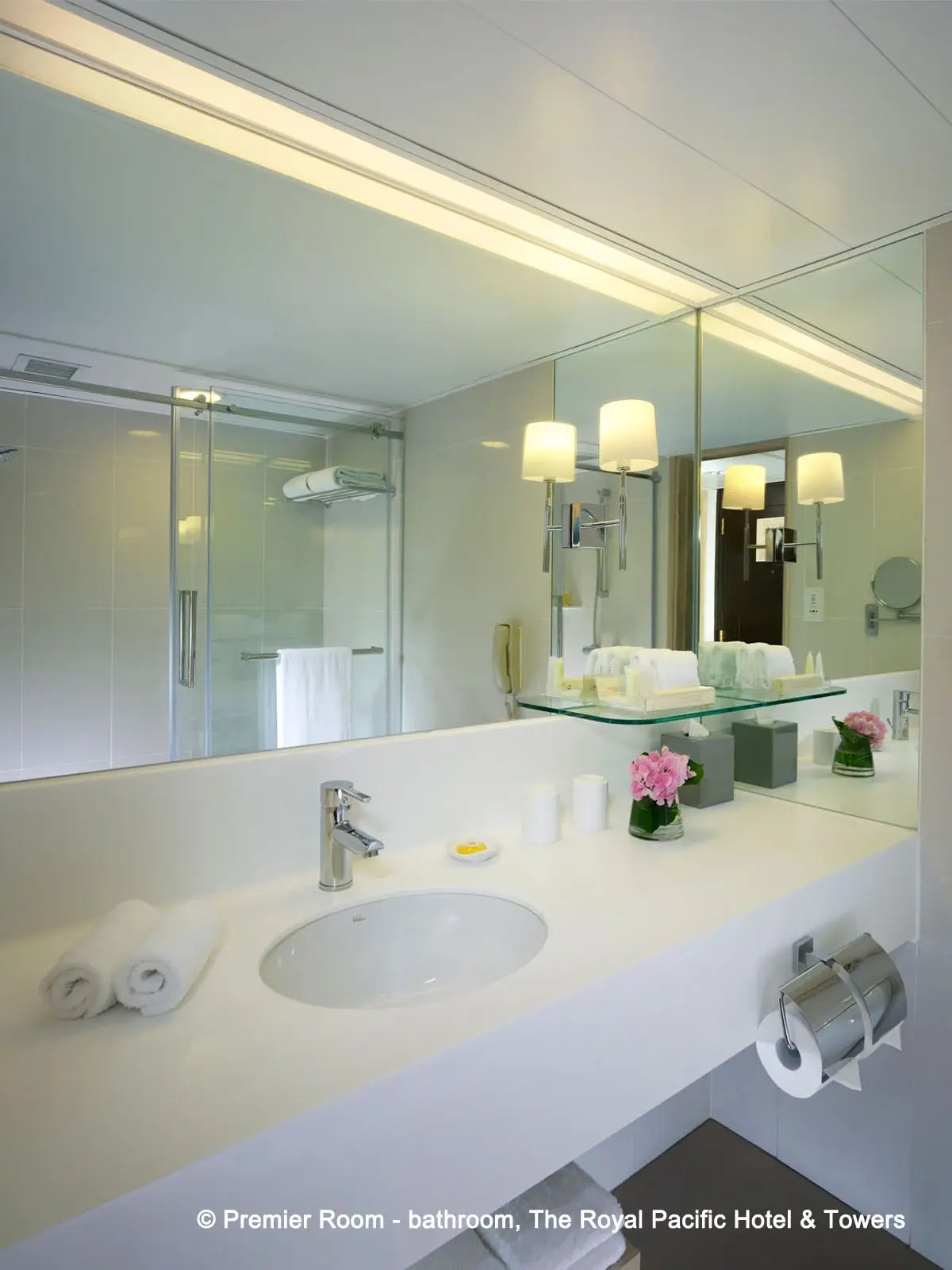 The Royal Pacific Hotel & Towers