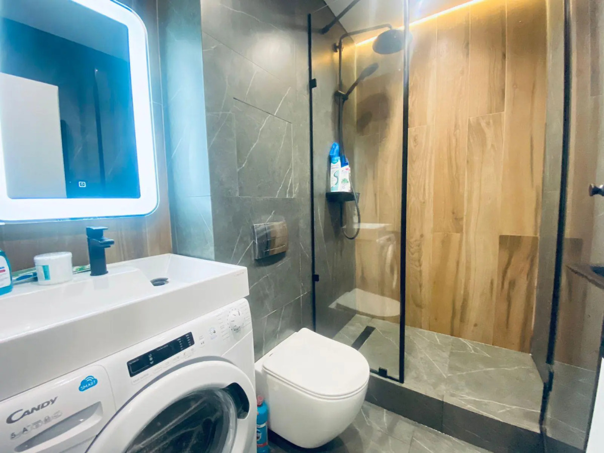 Апартаменты на улице Сергея Макеева 1