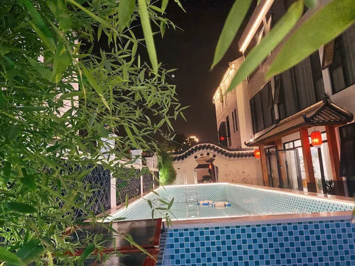 Shanghai Monegative Time Garden Hotel