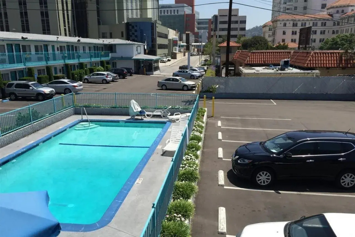 Hollywood Vermont Sunset Travelodge