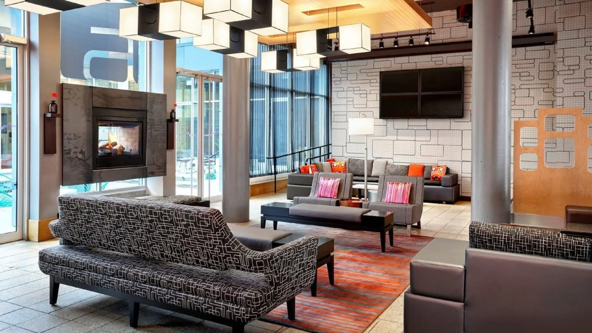 Aloft New York LaGuardia Airport