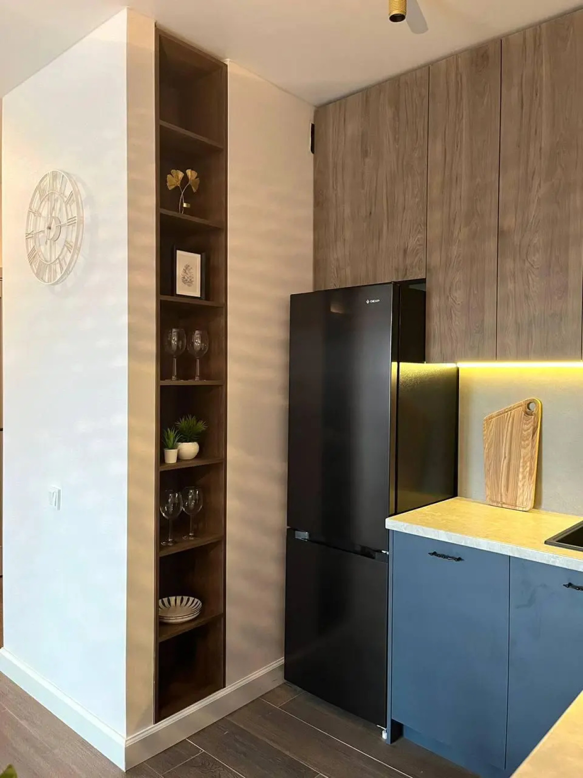 SunSet (СанСет) на улице Героя Советского Союза Аристархова