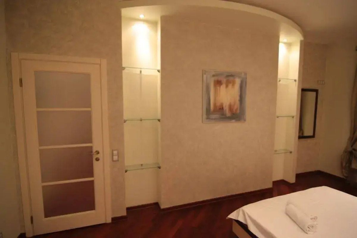 Big Lux Apartments
