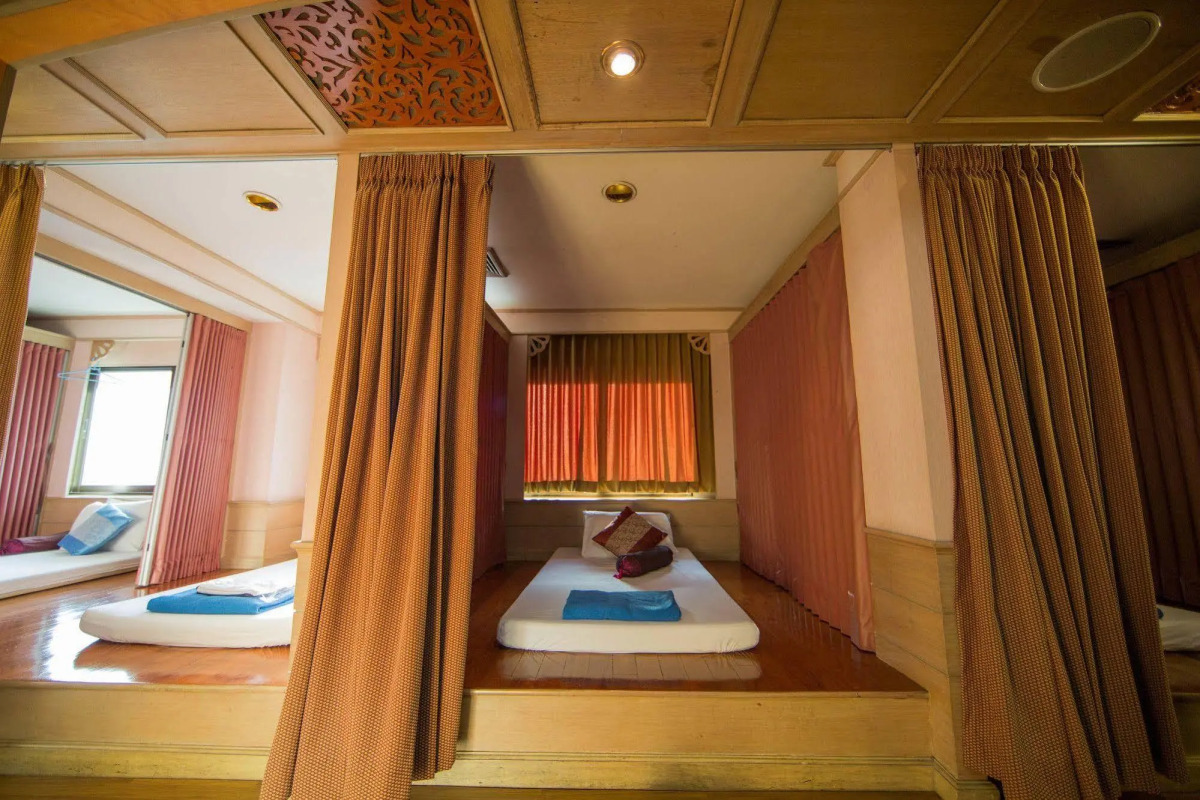 Town In Town Hotel Bangkok