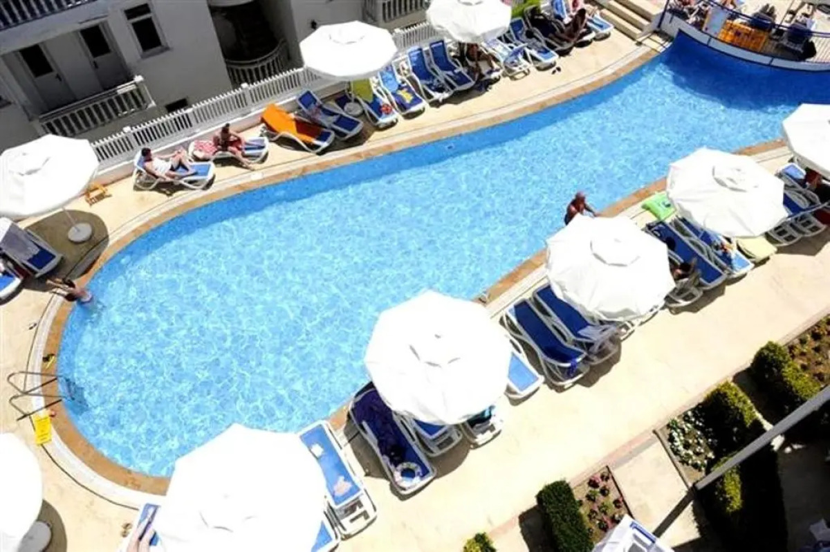 Joker Side Hill Suite Hotel