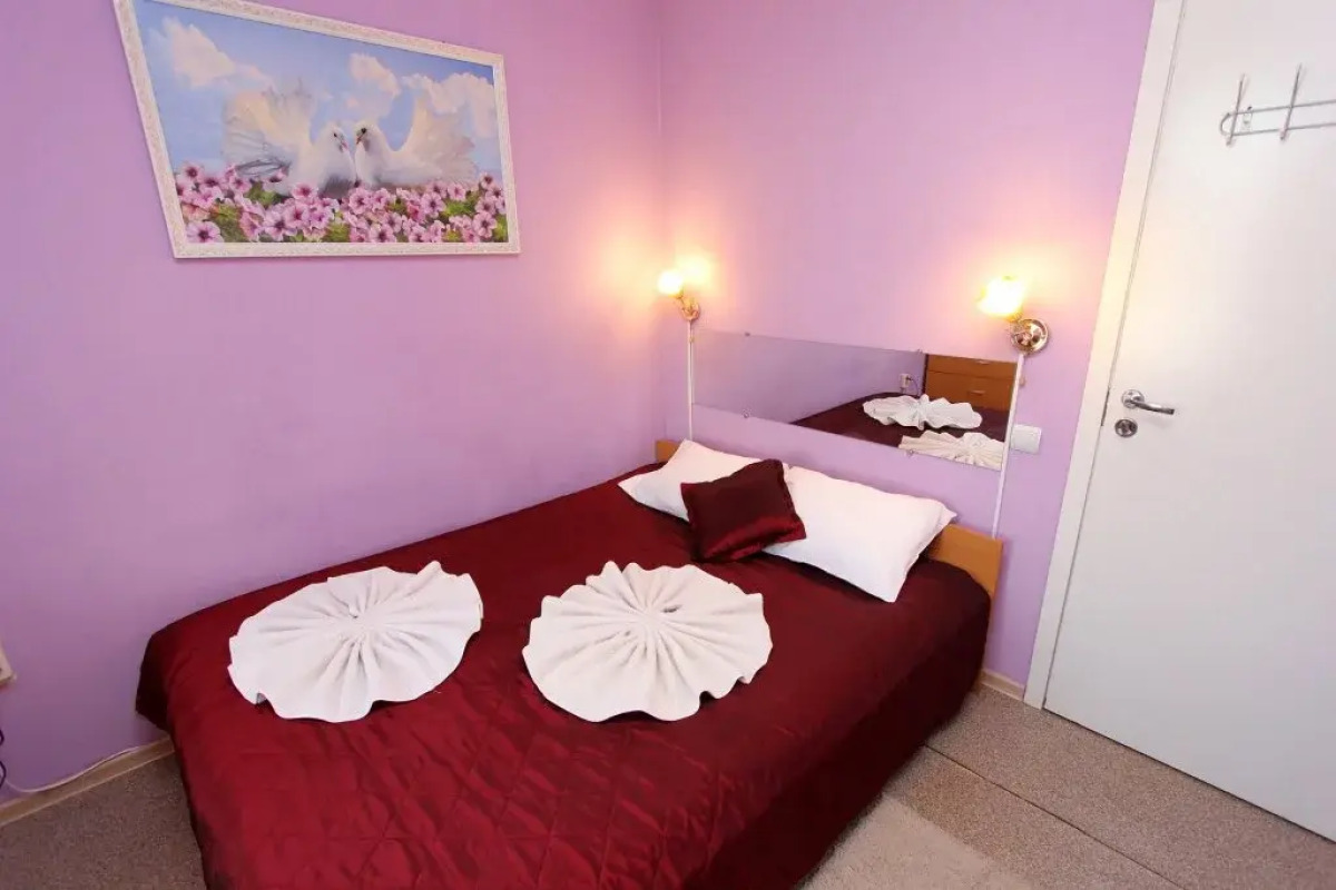 Krasny Kovrik na Pushkinskoy