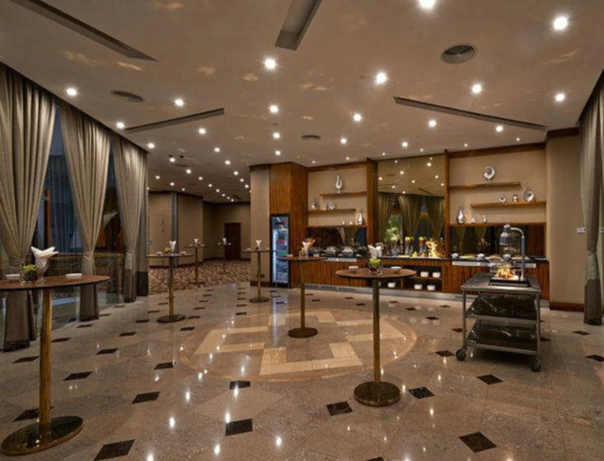 Renaissance Kuala Lumpur Hotel & Convention Centre