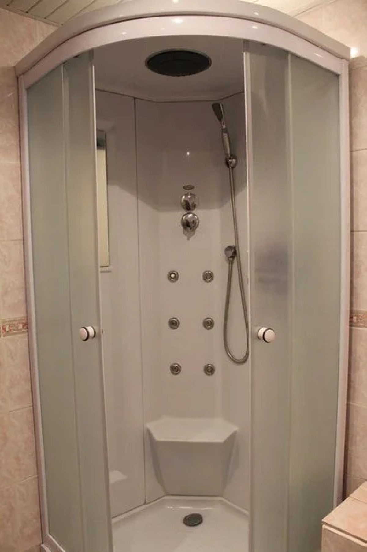 Меблированные комнаты Аэрохостел