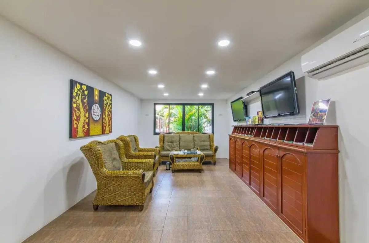 Panda Hotel（Patong Beach）