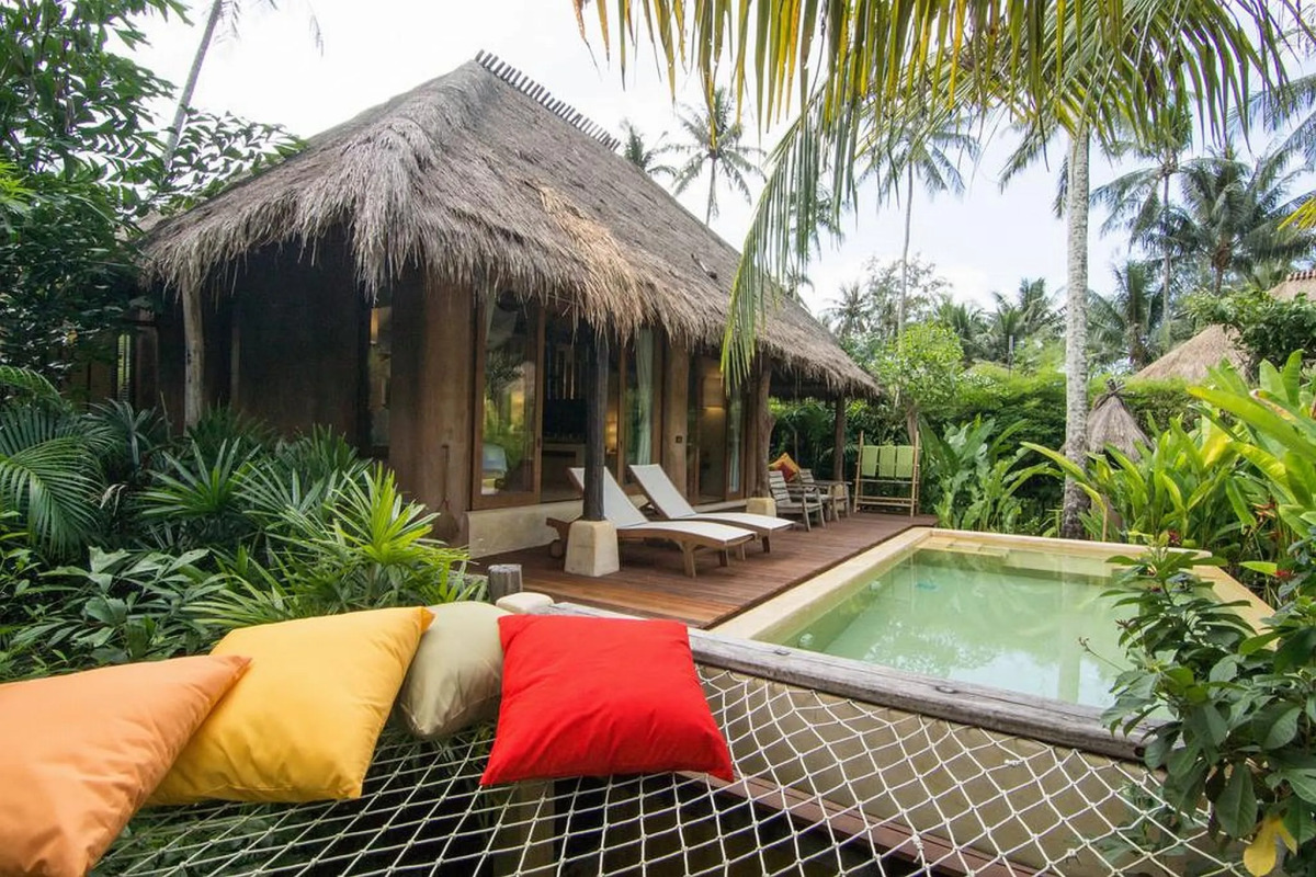 High Season Pool Villa & Spa