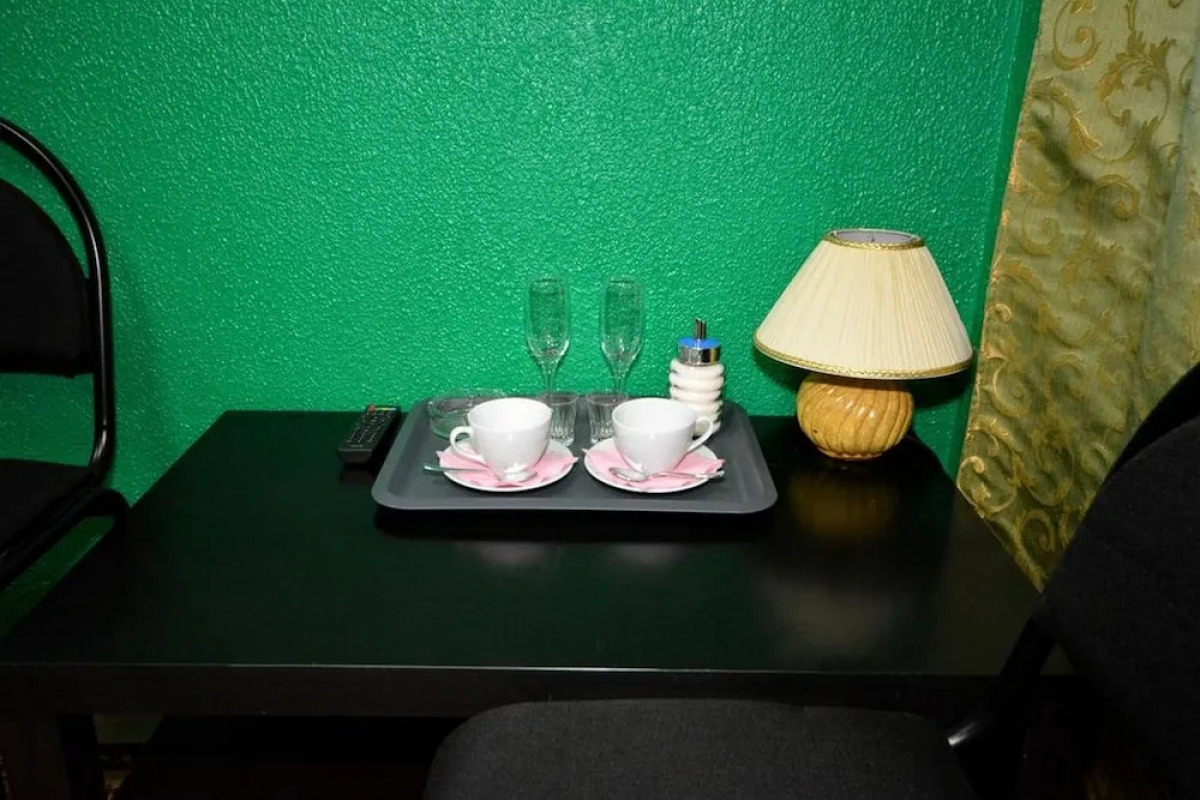 Часы Бунинская аллея