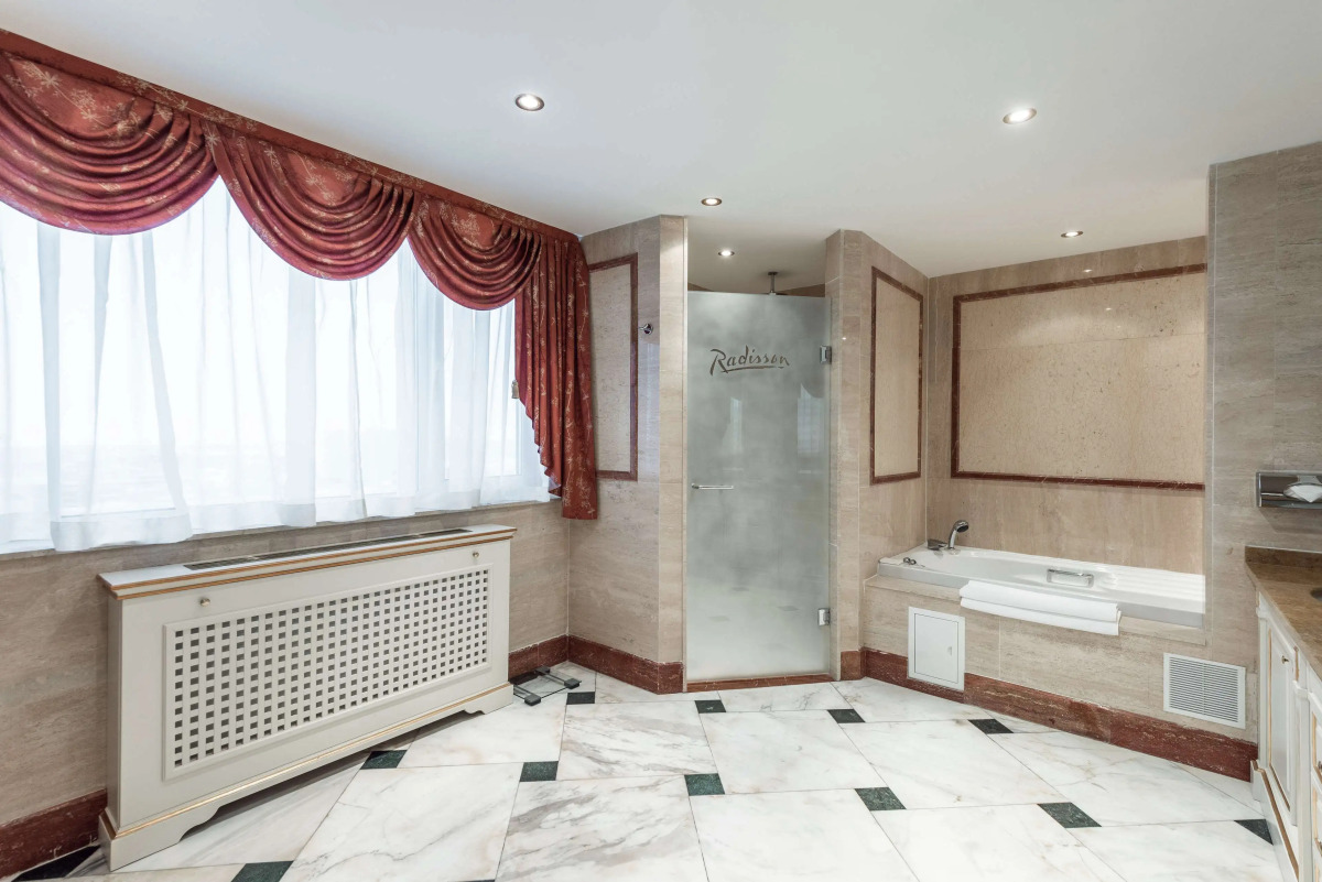 Radisson Hotel, Астана