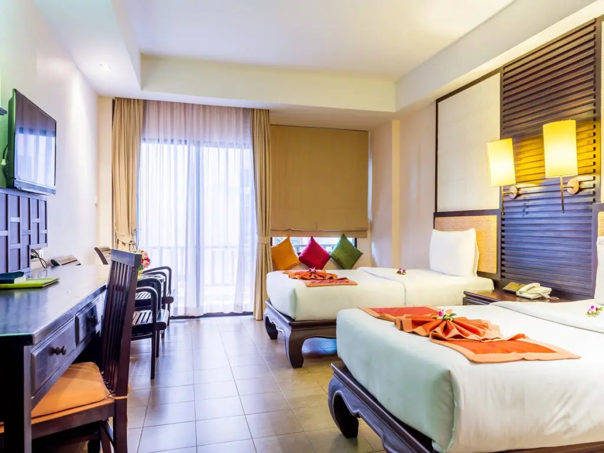 Курорт Nipa Resort