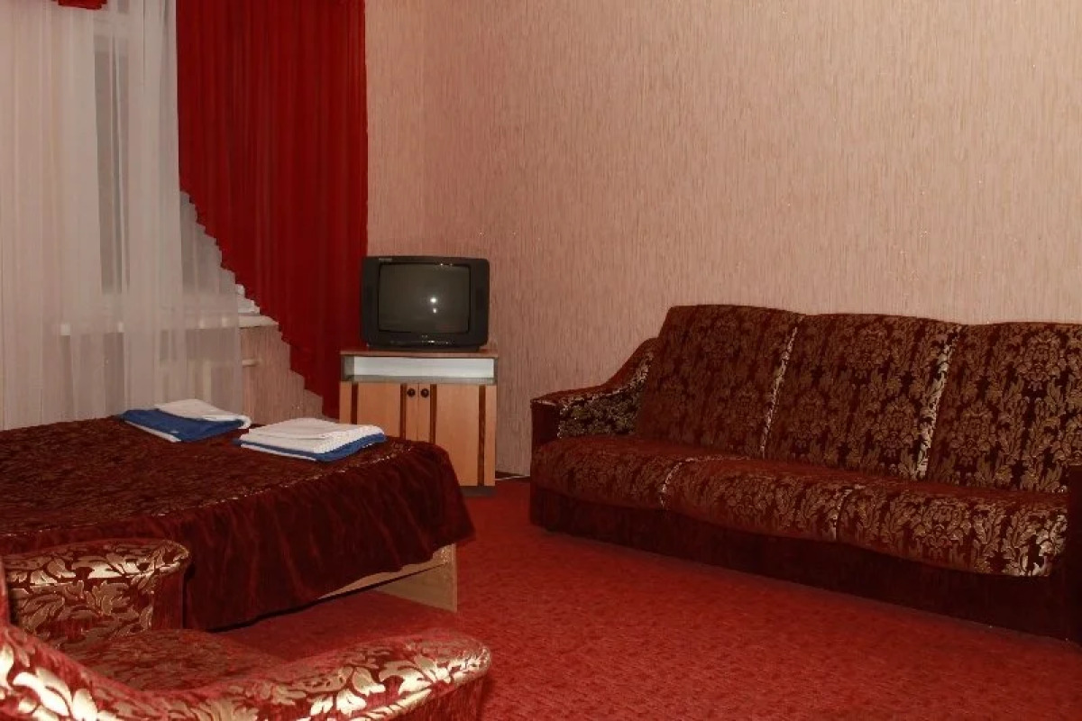 Ekos Osvity St. Hotel